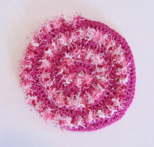 Summer Spiral Scrubber a free crochet pattern by www.CityFarmhouseStudio.com